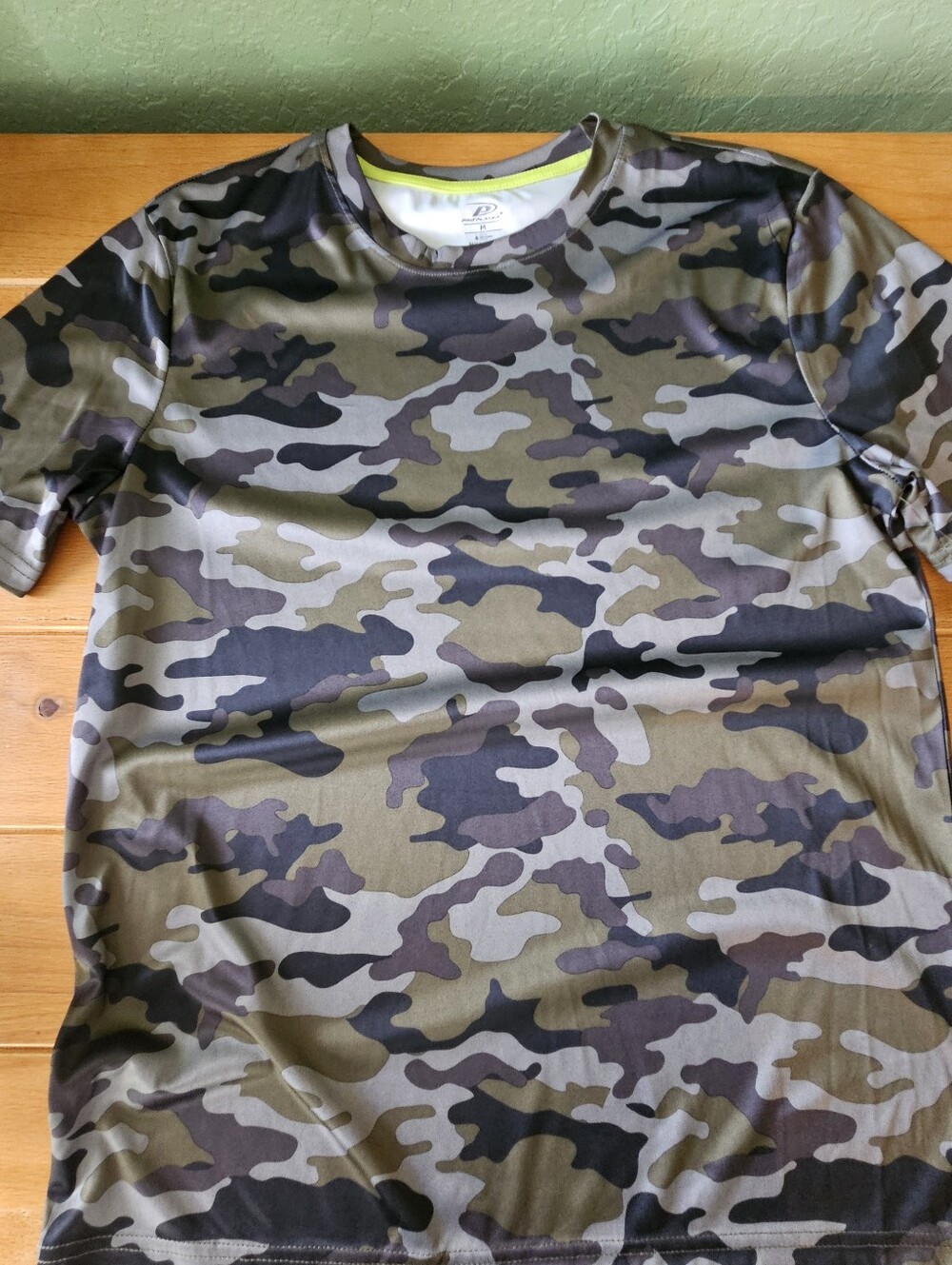 Pro Player Men's Camouflage Performance T-Shirt Medium